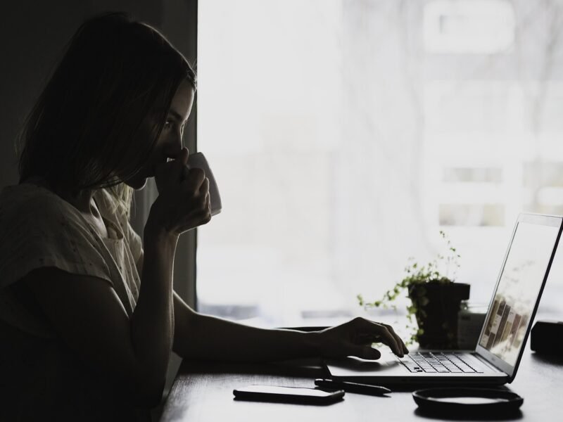 This is What Successful Entrepreneurs Have in Common: The Most Lucrative Side Hustles to Go Into